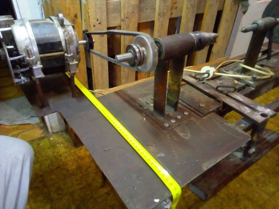 Саморобний домашній токарний станок по дереву б/в 220V