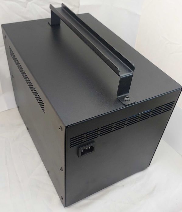 Мобільна зарядна станція LiFePo4 вироблено в Україні. Гарантія