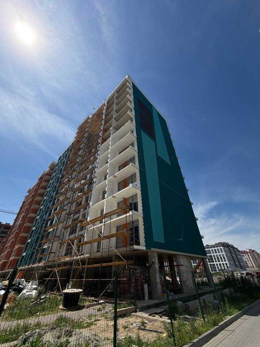 Продаж 1к квартири з відкритим балконом на зручному поверсі поруч з Озером