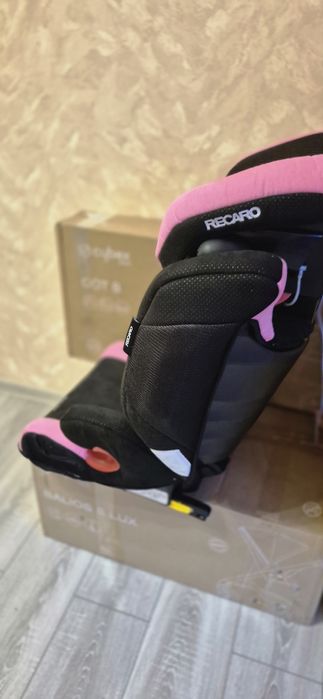Автокрісло  3 до  12 років Recaro Monza  nova ізофікс