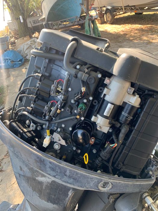 Лодка для профессиональной рыбалки