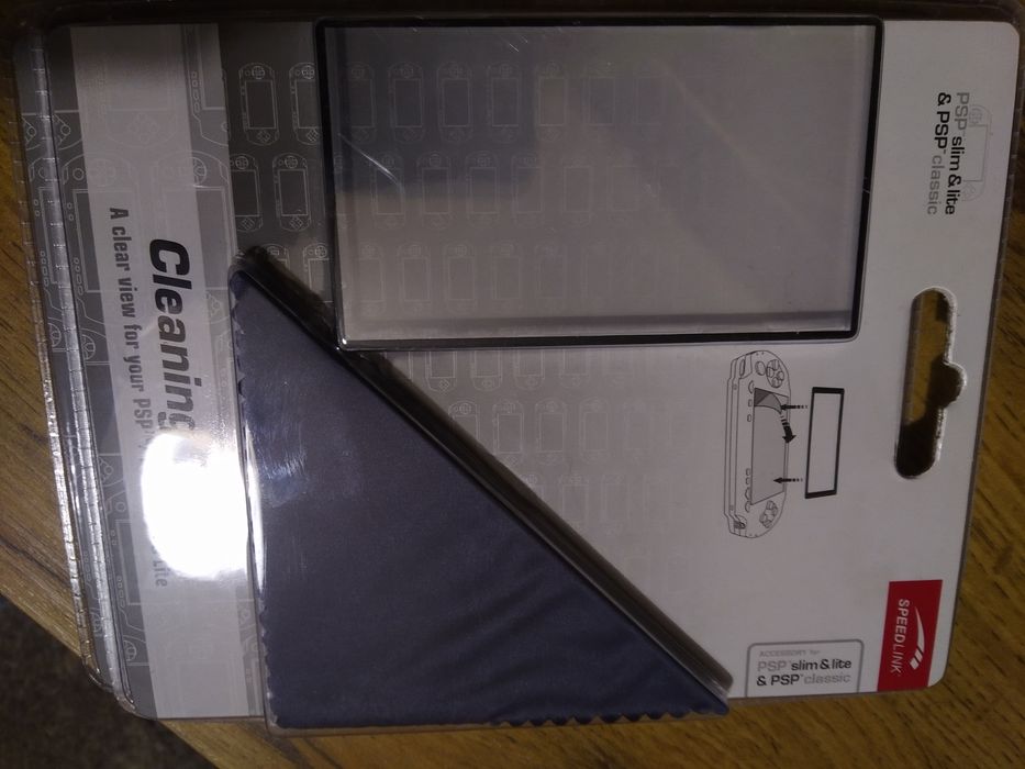 Specjalna ochrona szybka na PSP z ściereczką