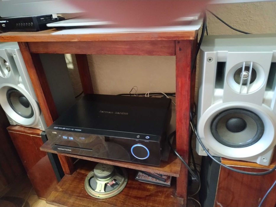 б\у HiFi-  ресив.Harman Kardon \300w 6-8om\нов.пульт\\HDMi\USB