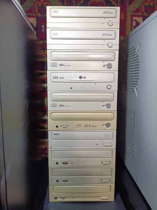 Оптичний привід DVD rom, CD rom