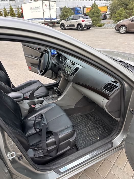 Hyundai Sonata 2.4газ/бенз 2008
