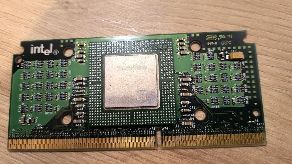 Intel Celeron Slot 1 / SEPP – vintage CPU do komputera retro