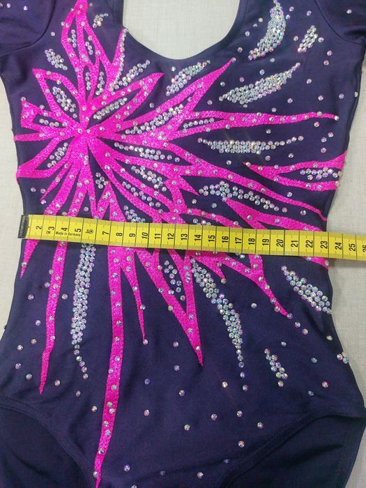 Vendo fato patinagem artística,8-10 anos