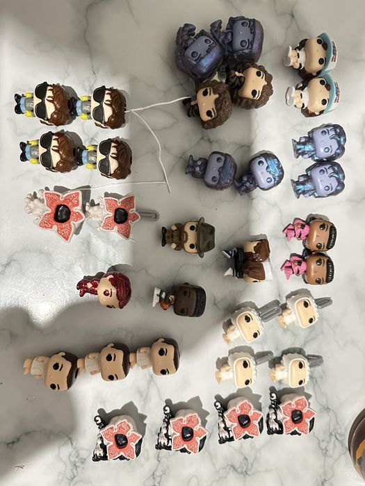 Повторки фігурки кіндер Дивні дива Stranger things