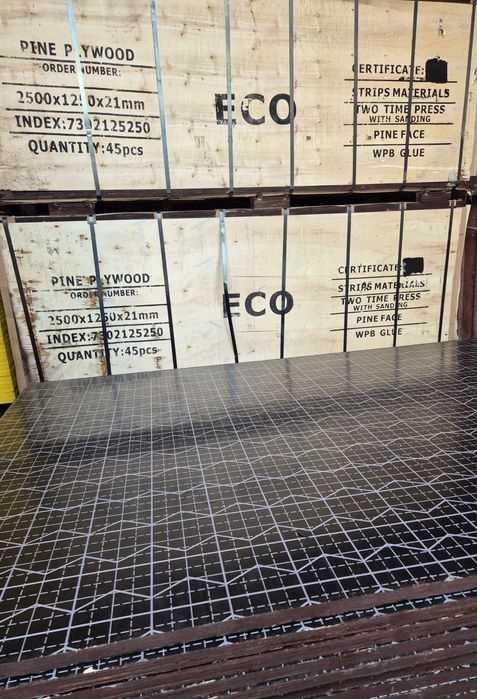 Stemple budowlane podpory sztyce Sklejka płyta Topolowa czarna Dźwigar