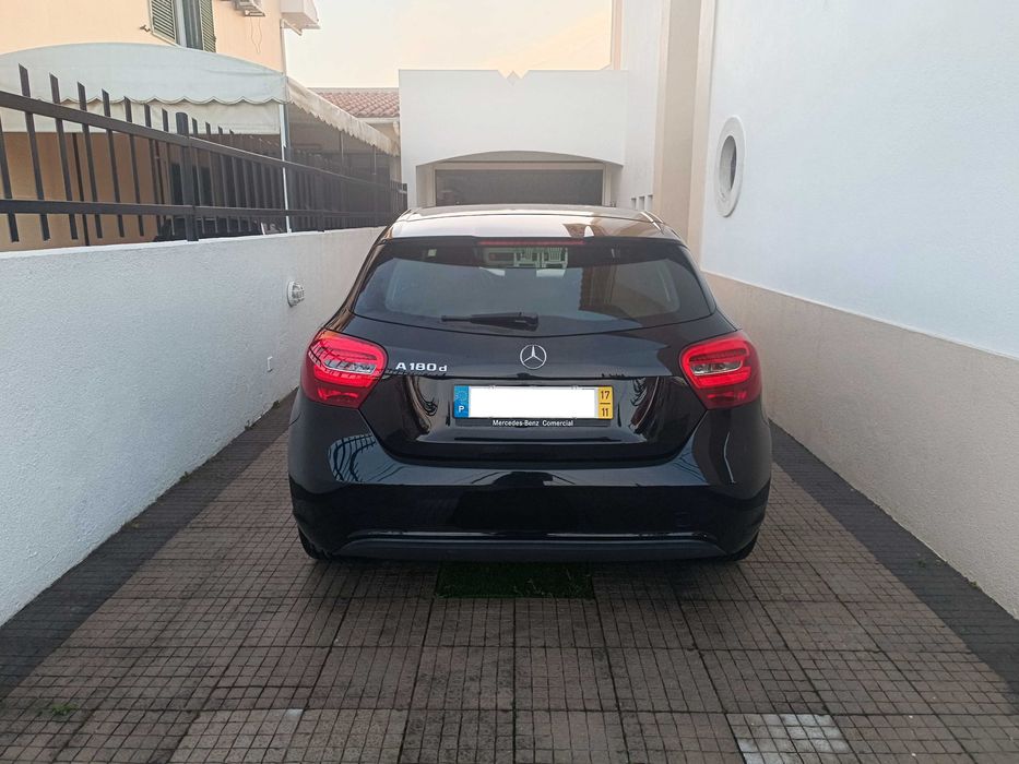 Mercedes-Benz A 180d Style 11-2017- Nacional