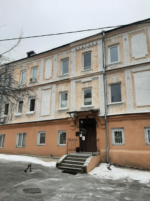 Без комиссии. Печерск. Арсенальная метро