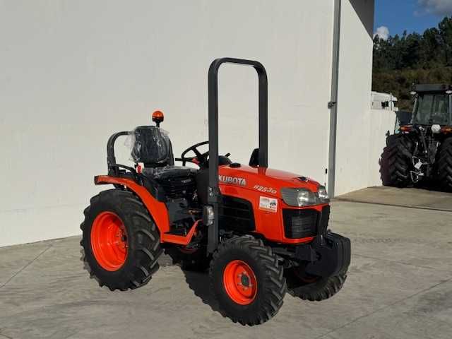 Trator Kubota B2530