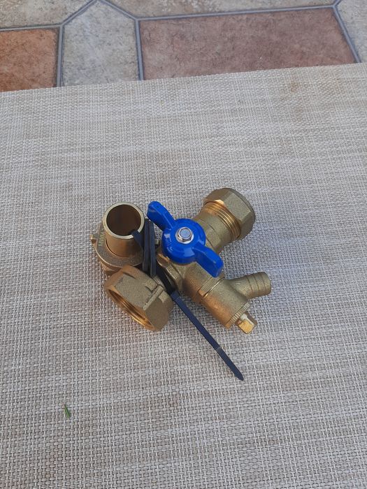 Kształtki hydrauliczne rózne