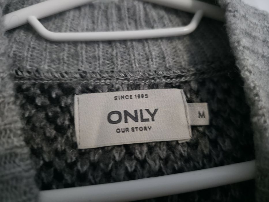 Sweter w centki ONLY