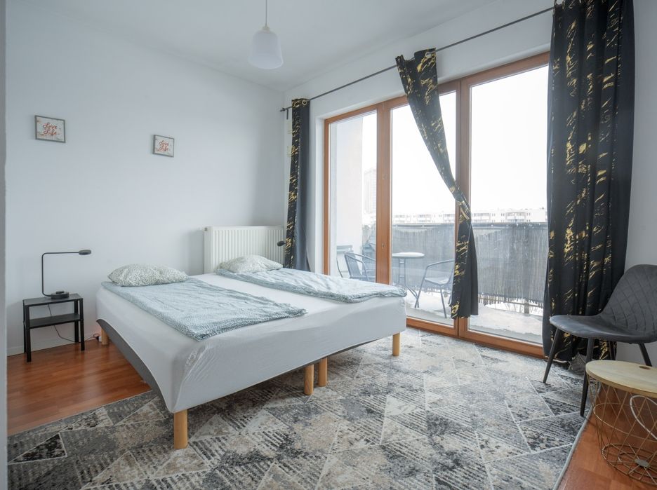 Apartament Żoliborz na dobę 3 pokoje wysoki standard parking gratis