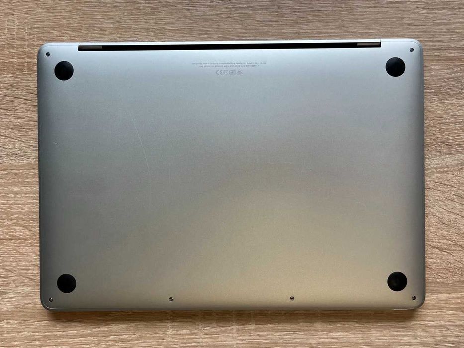MacBook Pro 13 2019 | i5 • 8Gb • 128Gb