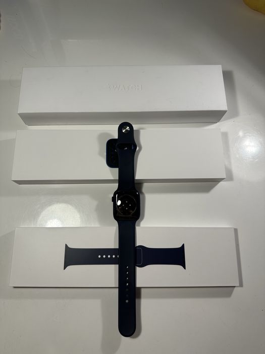 Apple Watch Series 6 44 mm GPS + Cellular – granatowy