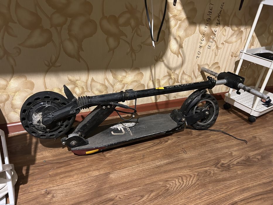 Електросамокат Kugo S3 Pro +дека ,під розбір чи потужне відновлення