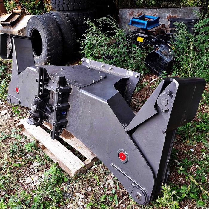 Stopa hydrauliczna do koparki Volvo - 2023 - bardzo dobry stan