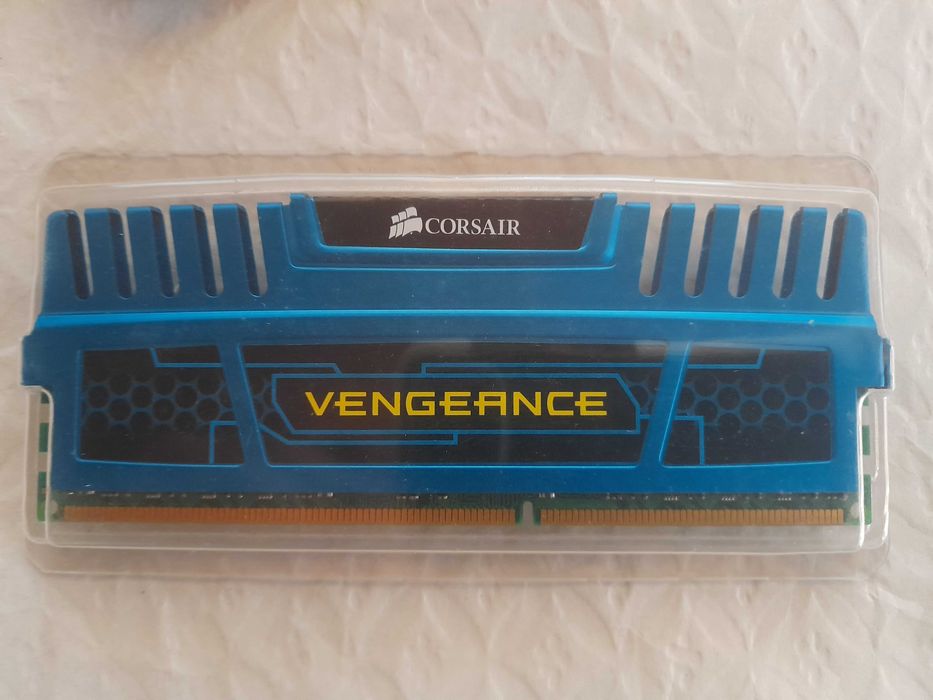 Memória Ram Corsair Vengeance 4GB 1600MHz