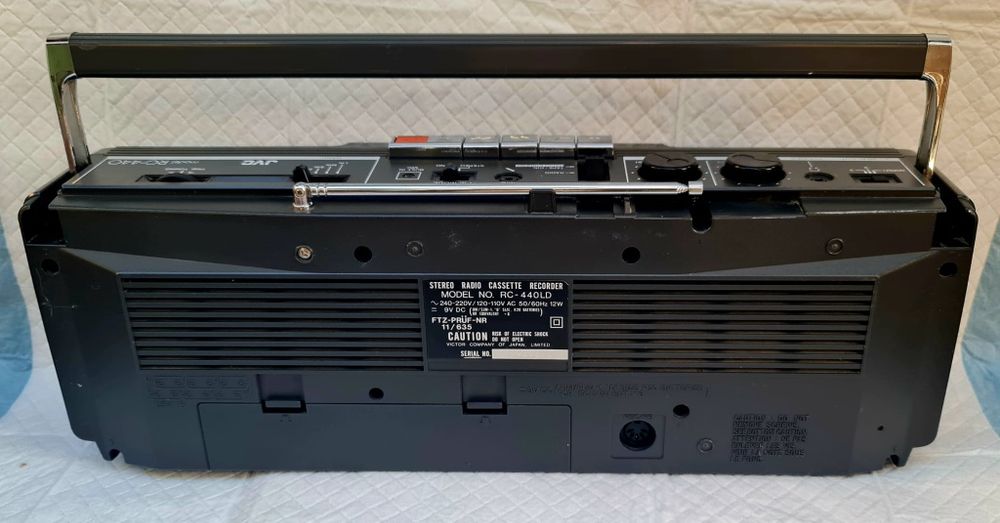 JVC RC-440LD кассетная магнитола