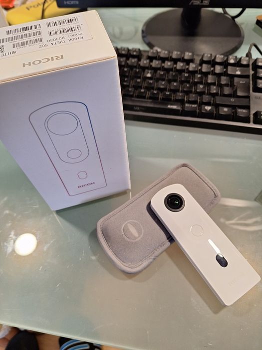 Tetha Ricoh 360 graus