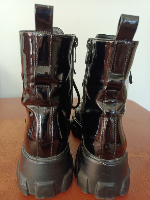 Buty damskie lakierowane