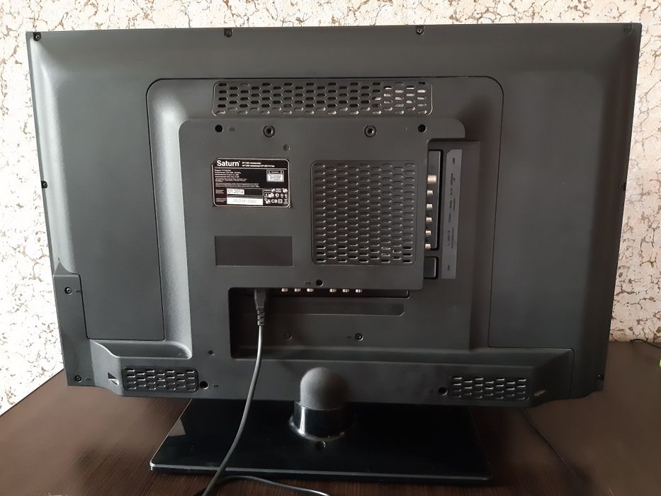 Телевізор Saturn LED TV 29 дюйма
