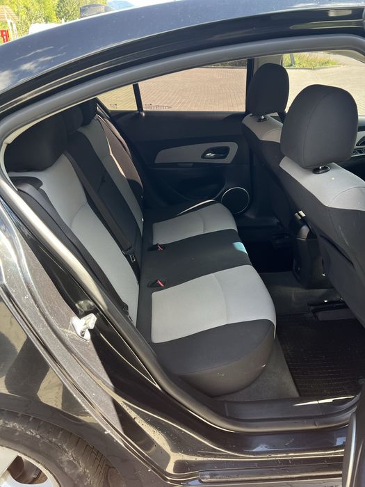 Chevrolet Cruze Ls 2011