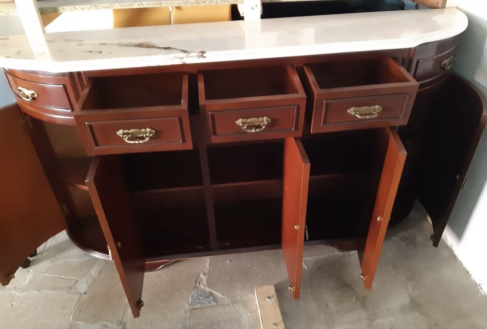 Móvel sapateira e espelho