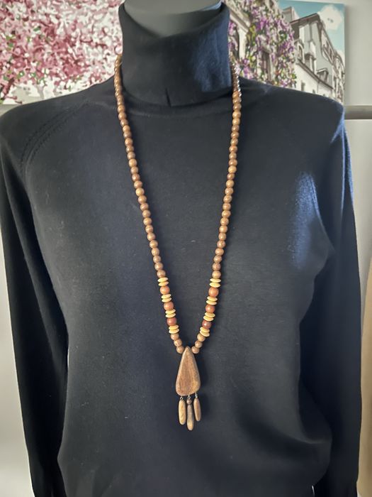 Бусы дерево. Цена за 2шт