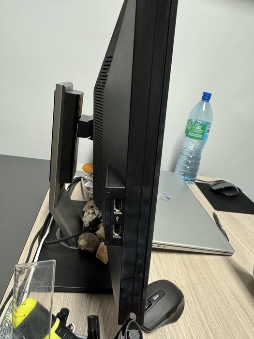 Monitory Dell P2210F x3 + Dell P2211H x1 22 cale