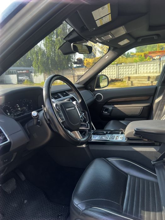 Land Rover Discovery 2018