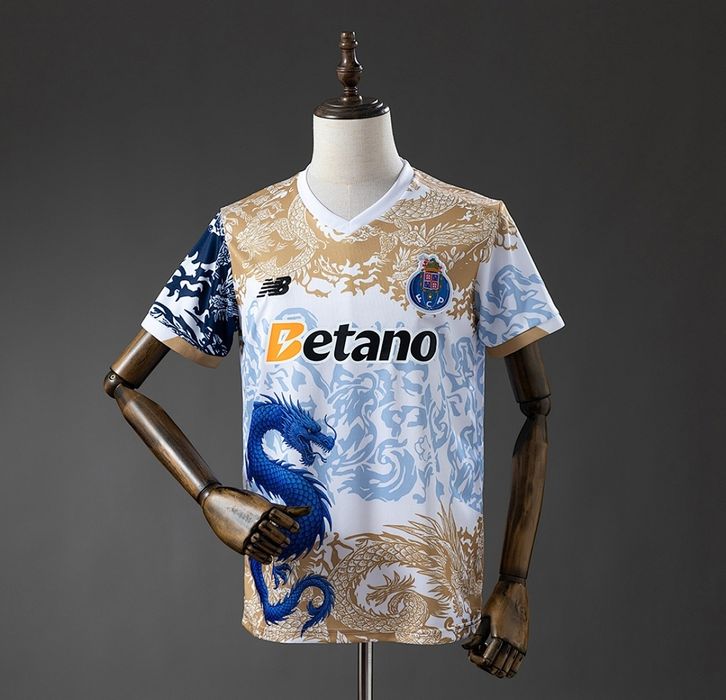 Camisolas desporto novas