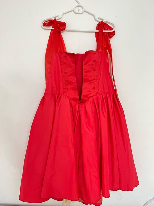 czerwona sukienka 44-46