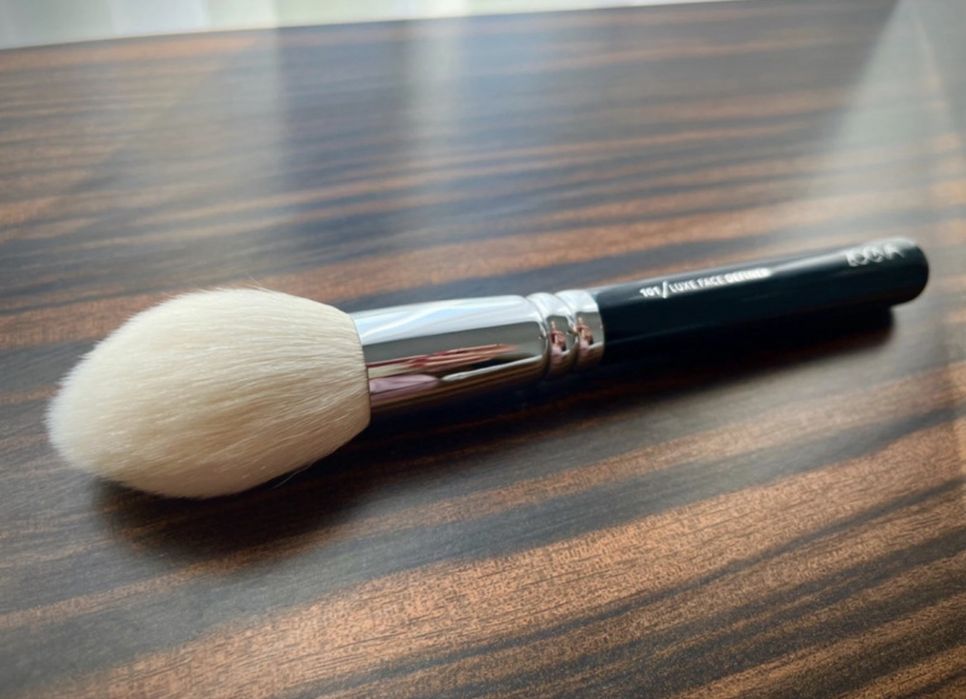 Zoeva - przędzel do różu, pudru, bronzera - 101 Luxe Face Definer - naturalne włosie