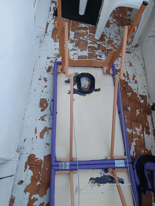 Quirumed   mesa de massagem , nofisioterapia estado bom