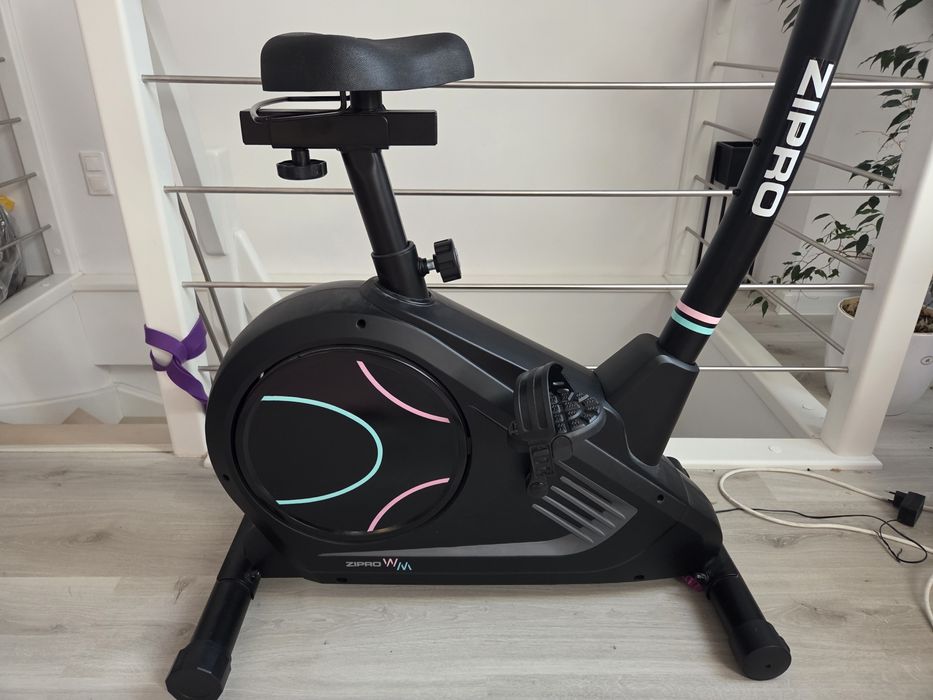Rower stacjonarny magnetyczny Zipro Flame WM jak nowy
