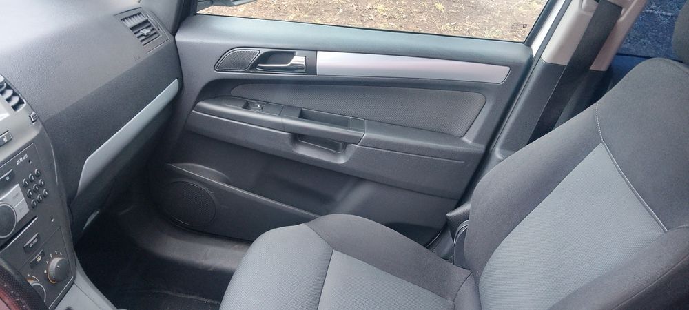 Продам Опель зафіра б 1.9 DTL