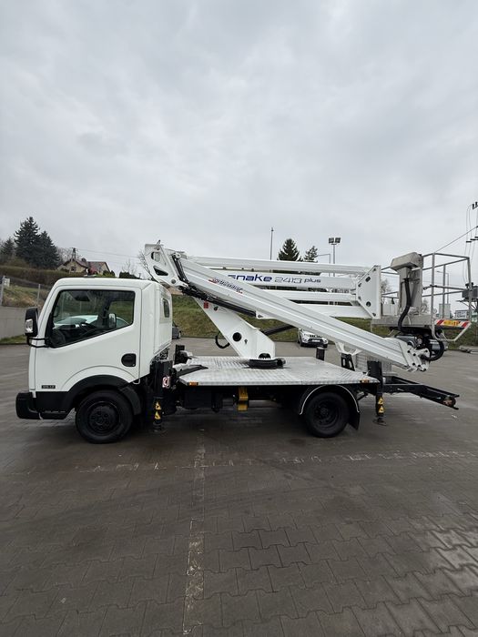 Podnośnik koszowy, zwyżka, odśnieżanie dachów