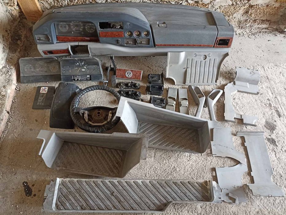 Пластик салона фольксваген лт35,Крафтер, Лт35,спринтер 901,902