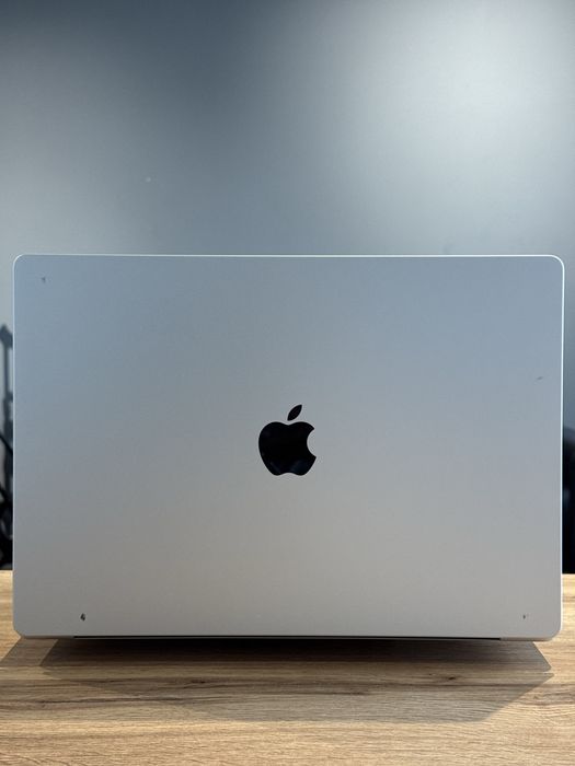 macbook m3 pro 36gb - купити ноутбуки - Ціна на OLX.ua