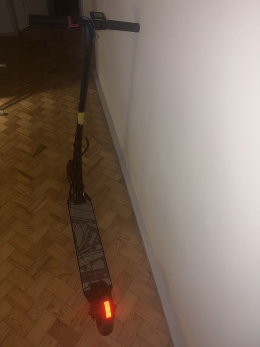 Trotinete elétrica em ótimo estado