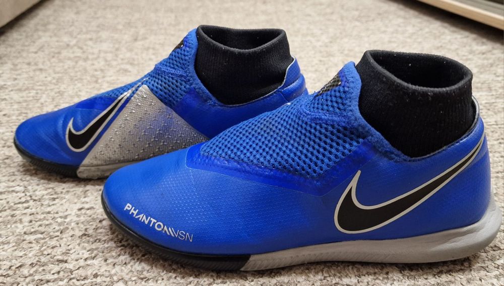 Футзалки сороконожки Nike Phantom VSN Academy DF IC AO3267-400