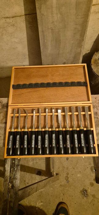 dłuta tokarskie/rzeźbiarskie Holzmann 12 szt 12TLG