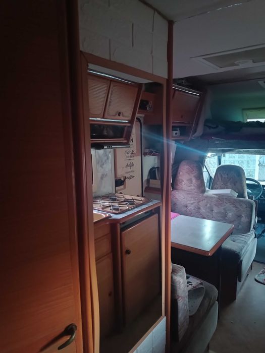 Autocaravana prefeita para passeios em família