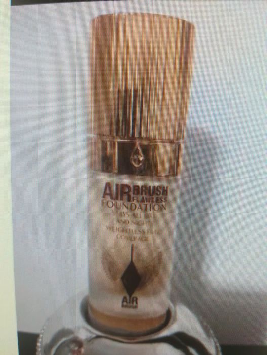 Charlotte tillbury podklad