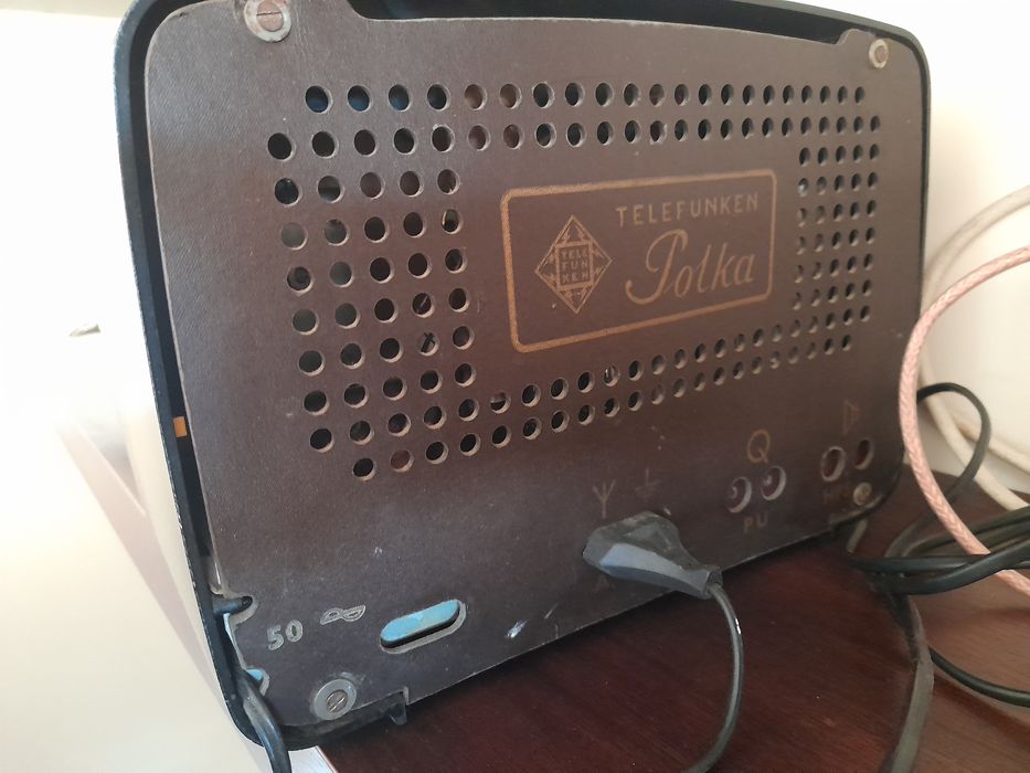 Radio antigo telefunken Polka