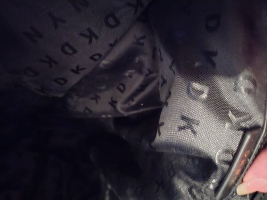 Torebka DKNY skórzana