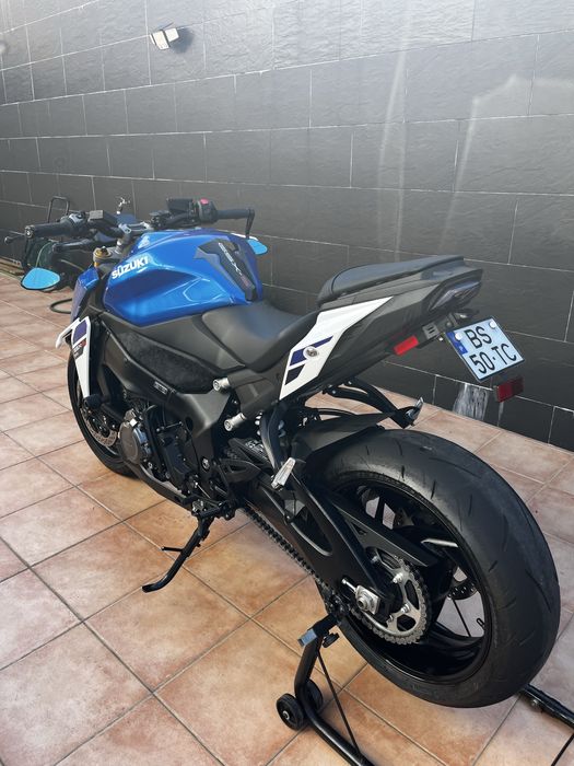 Suzuki Gsxs1000 2025 - VENDO OU TROCO